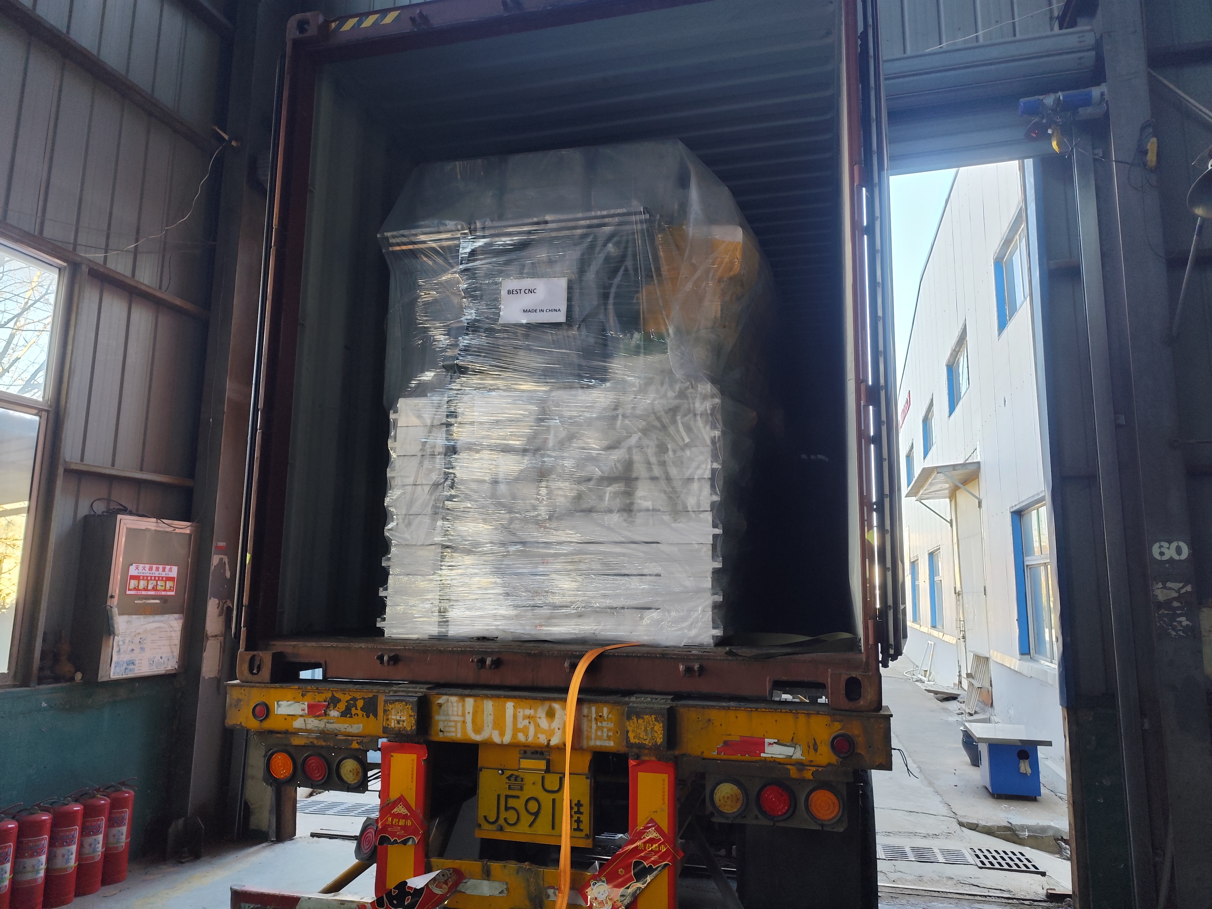 ARTECH CNC COMPANY Celebrates a Successful Start with First Shipment of Wood CNC Routers