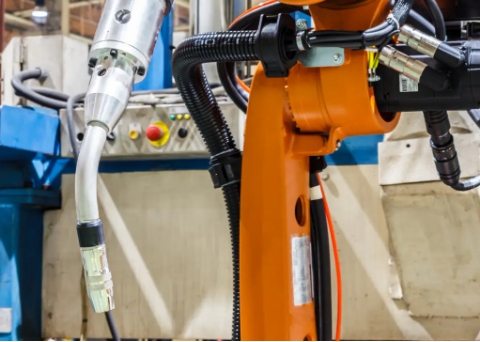 Comprehensive Comparison: Manual Welding Process vs. Robot Welding Arm Process