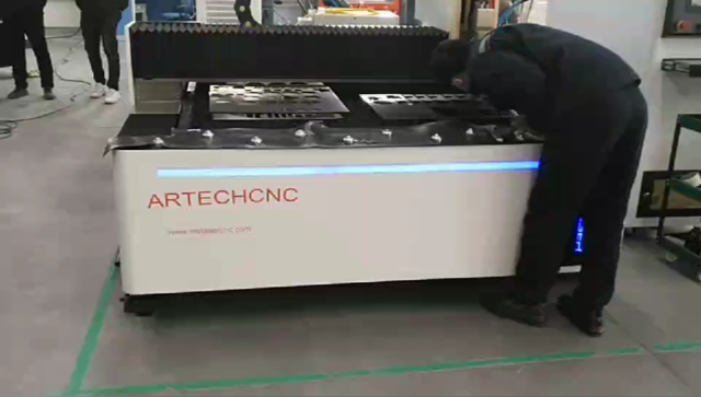 ART-3015LF Stainless steel Fiber laser cutting machine 1000w